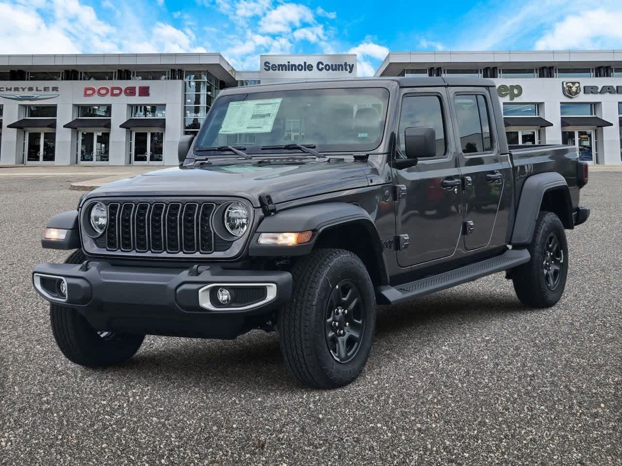 Thumbnail: 2025 Jeep Gladiator - 4