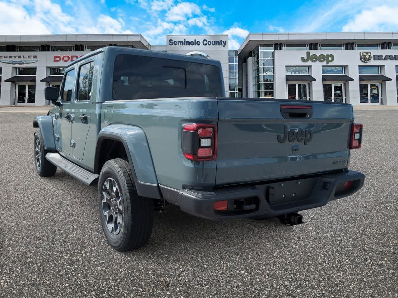 Thumbnail: 2026 Jeep Gladiator - 6