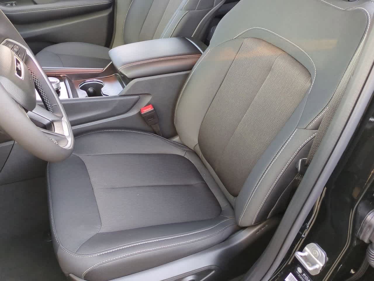 Thumbnail: 2025 Jeep Grand Cherokee - 17