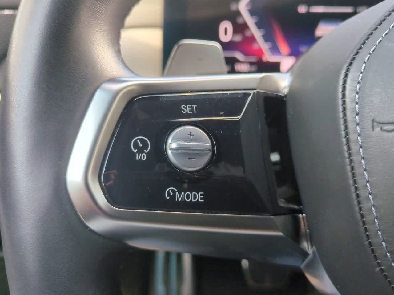 Thumbnail: 2023 BMW 7 Series - 25