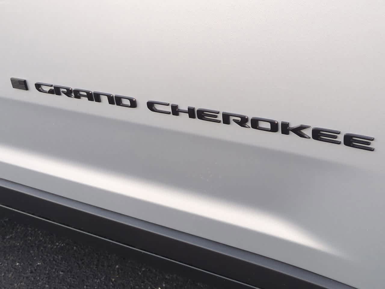 Thumbnail: 2025 Jeep Grand Cherokee L - 13