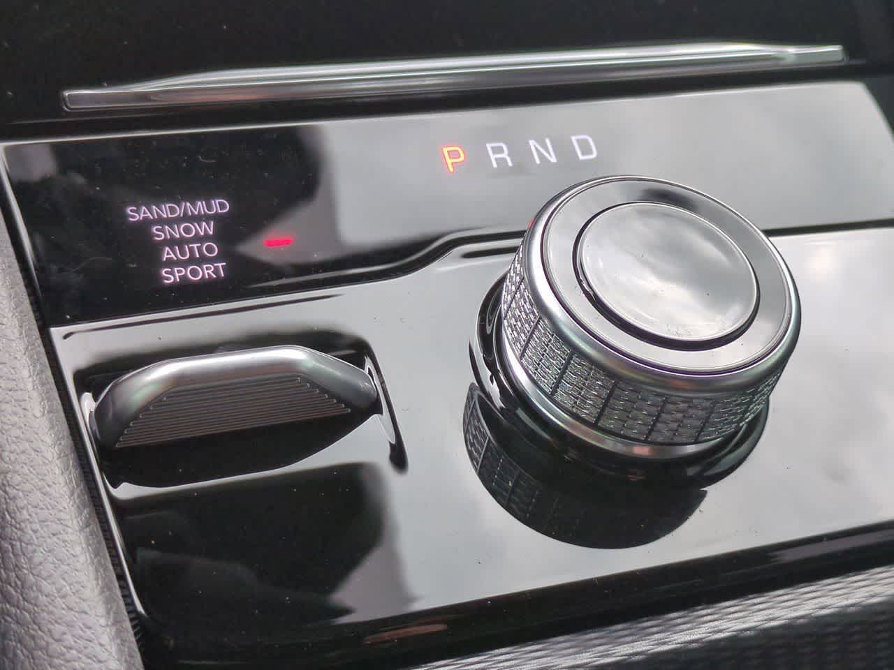 Thumbnail: 2026 Jeep Grand Cherokee - 34