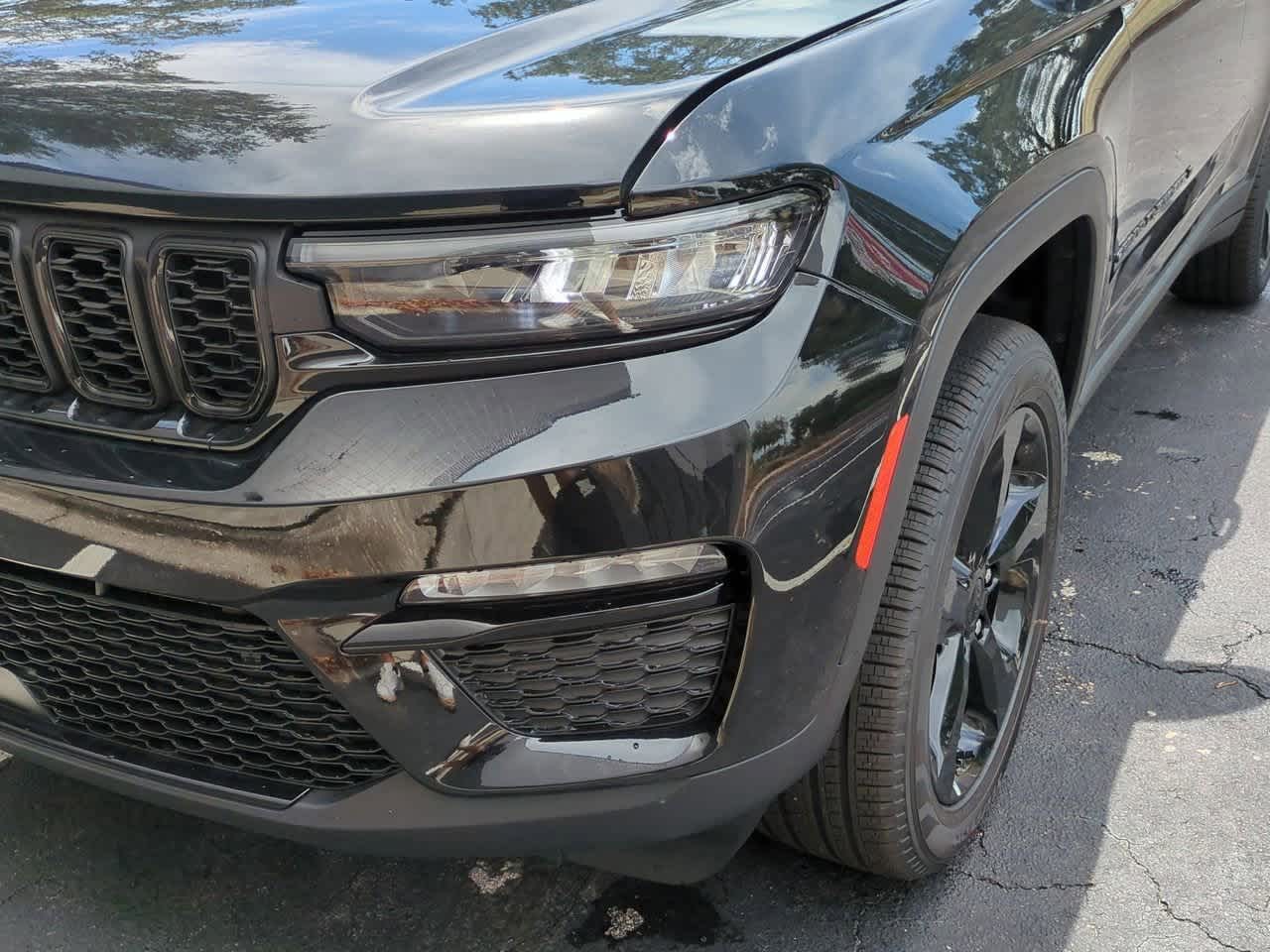 Thumbnail: 2025 Jeep Grand Cherokee - 11