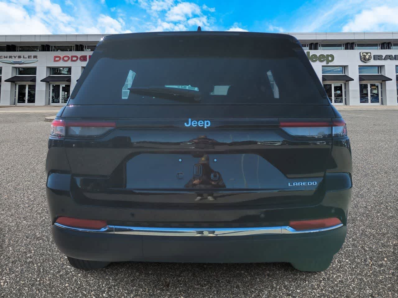 Thumbnail: 2025 Jeep Grand Cherokee - 7