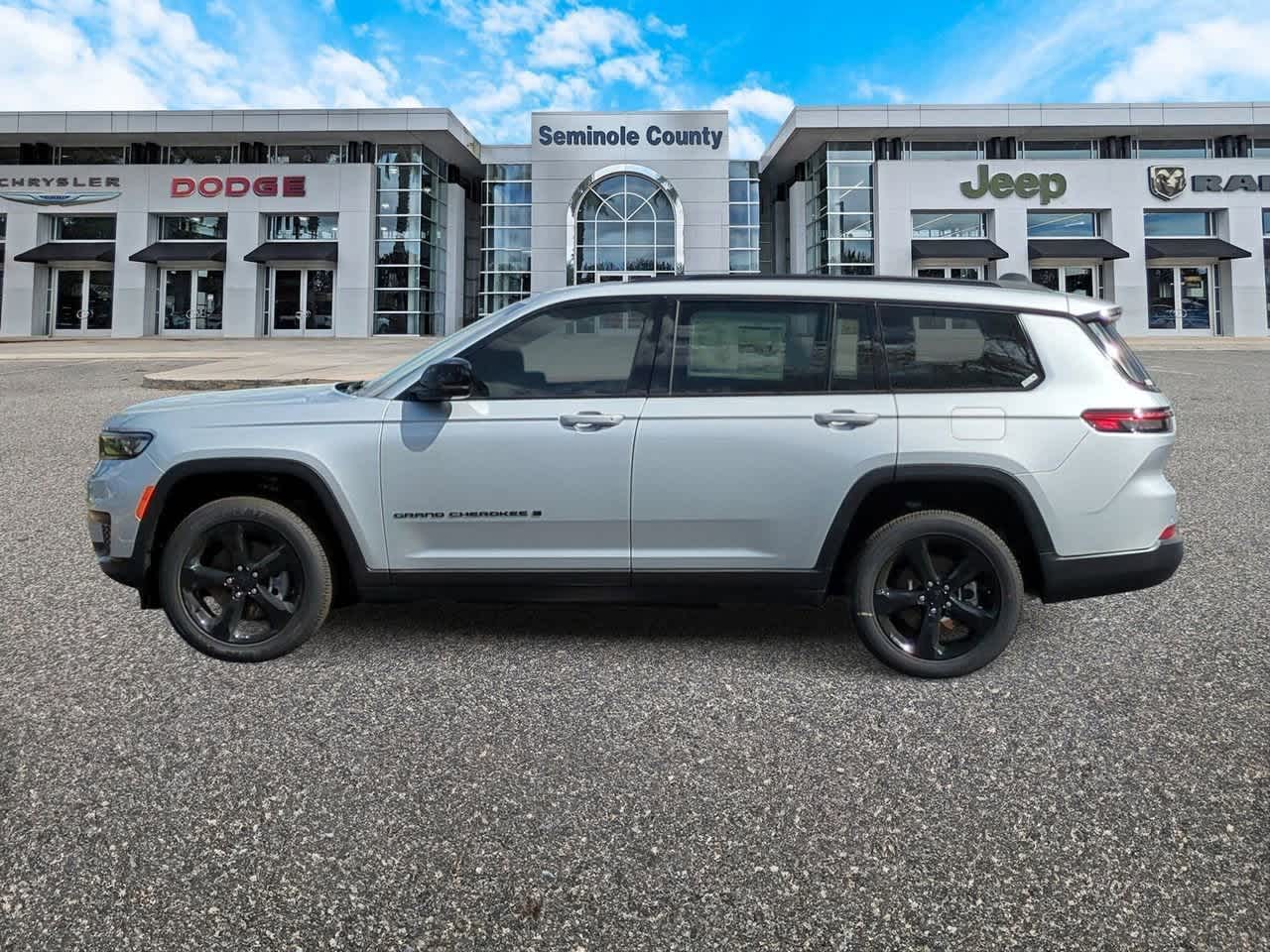 Thumbnail: 2025 Jeep Grand Cherokee L - 5