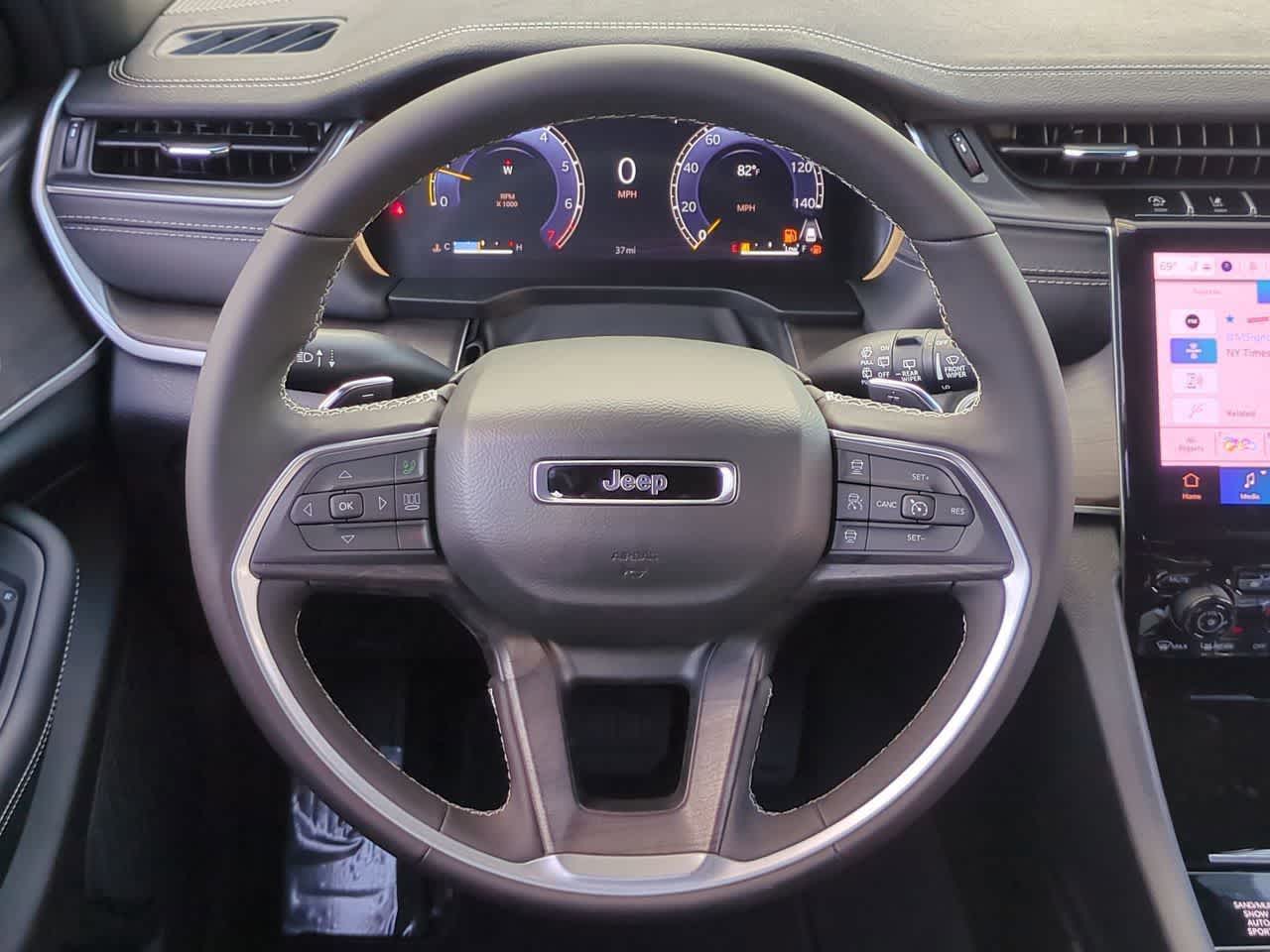 Thumbnail: 2025 Jeep Grand Cherokee L - 23