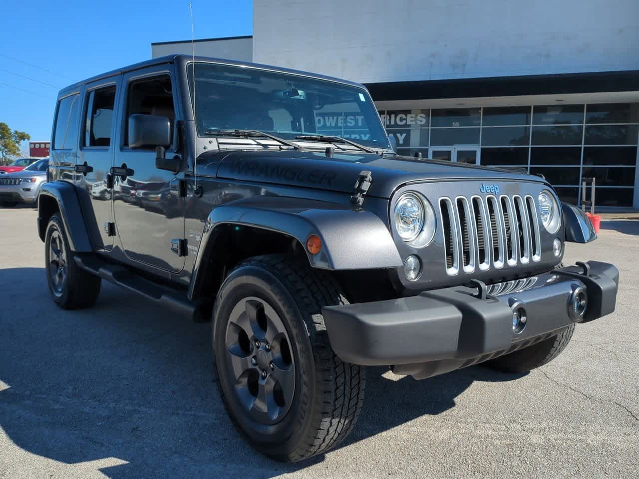 Thumbnail: 2017 Jeep Wrangler - 2