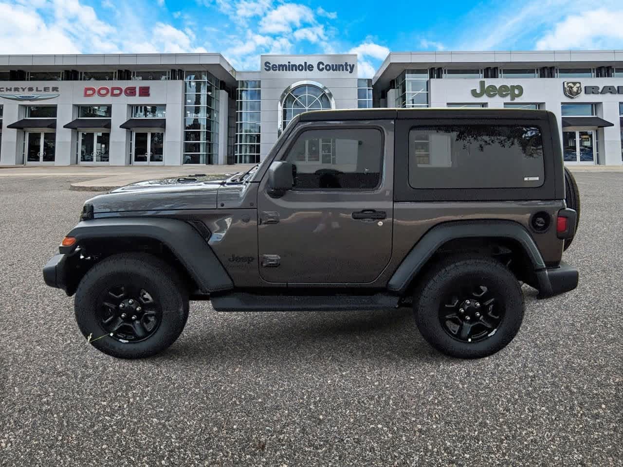 Thumbnail: 2025 Jeep Wrangler - 5