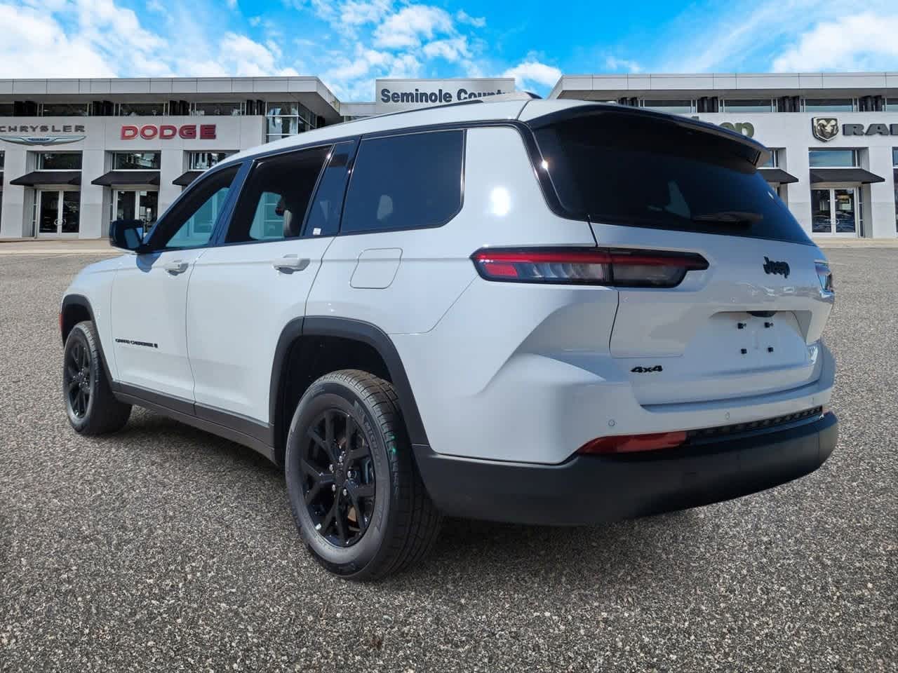 Thumbnail: 2025 Jeep Grand Cherokee L - 6