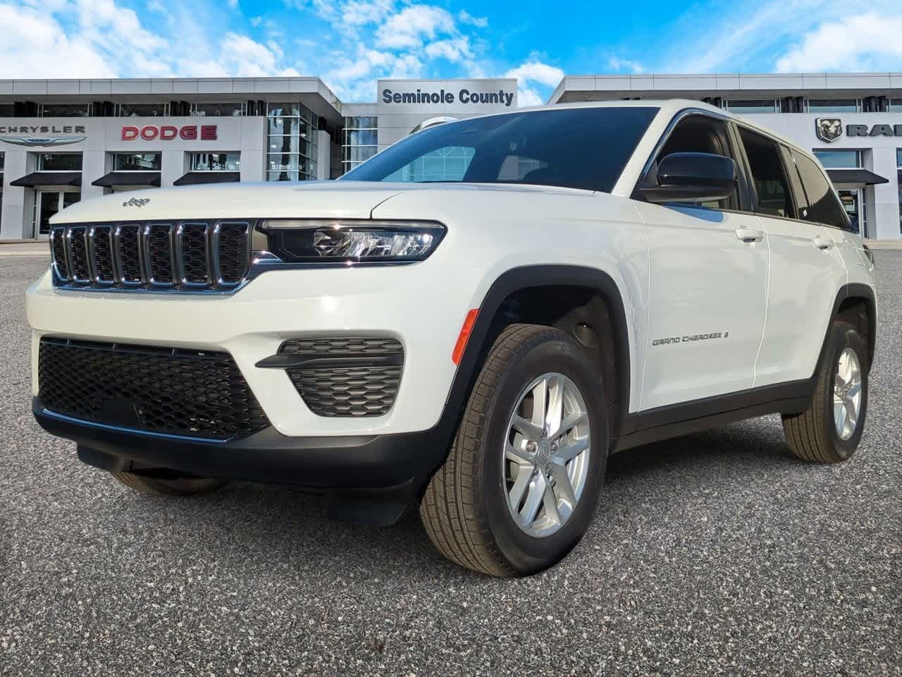 Thumbnail: 2025 Jeep Grand Cherokee - 4