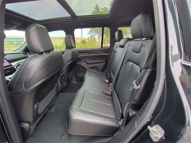 Thumbnail: 2025 Jeep Grand Cherokee - 21