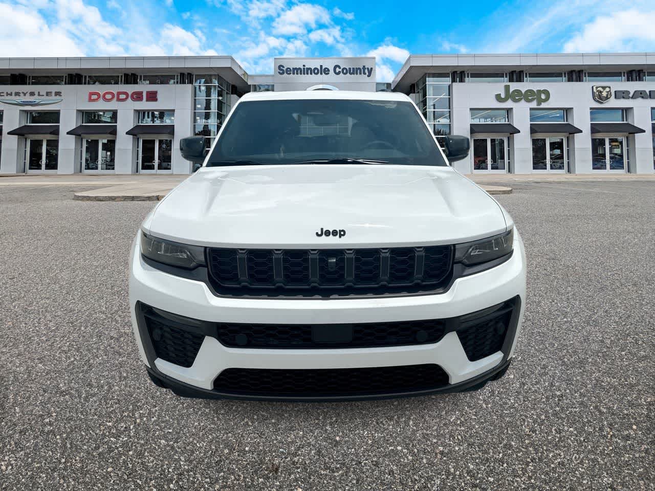Thumbnail: 2026 Jeep Grand Cherokee - 3
