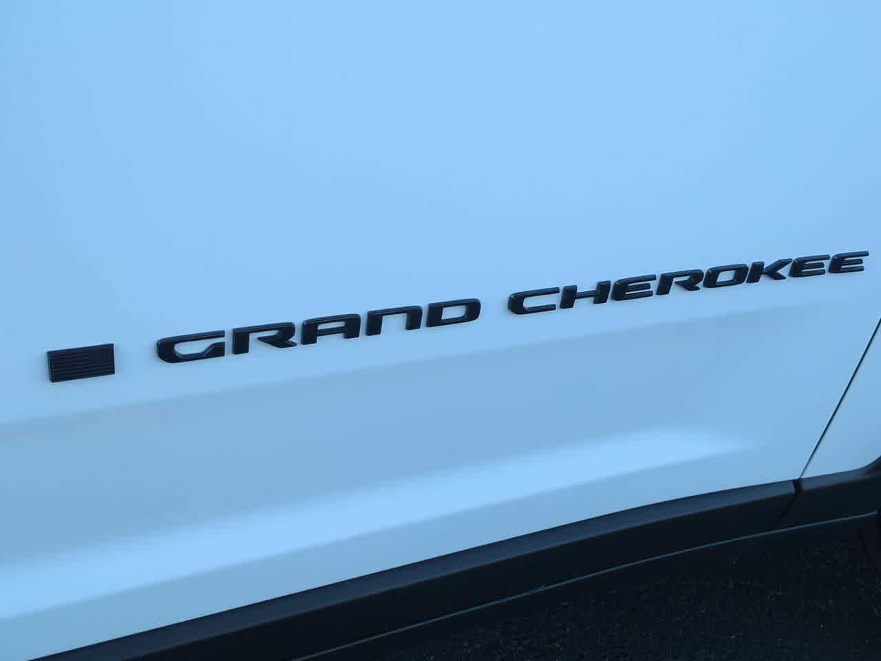 Thumbnail: 2025 Jeep Grand Cherokee - 13