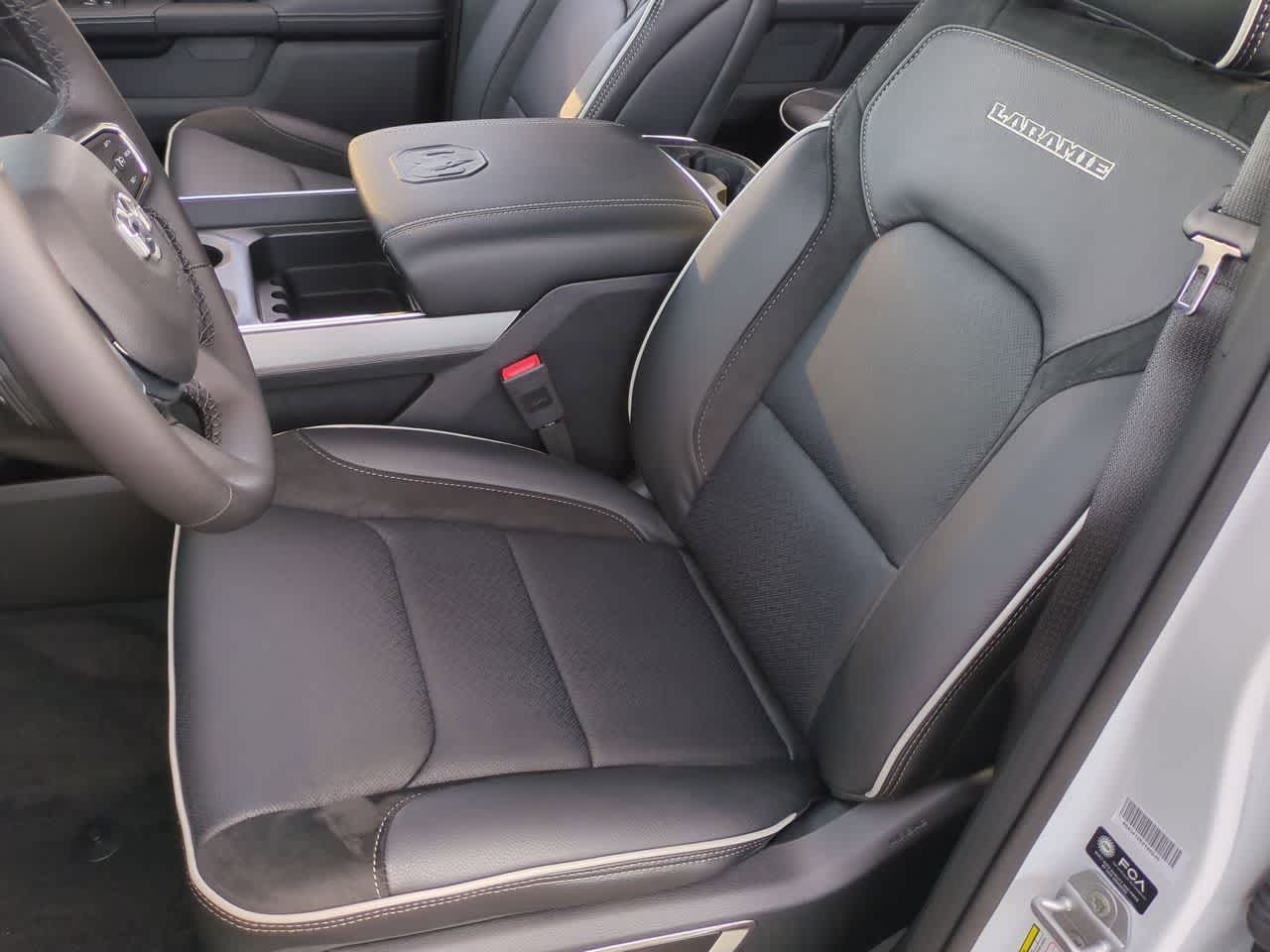 Thumbnail: 2026 RAM 1500 - 17