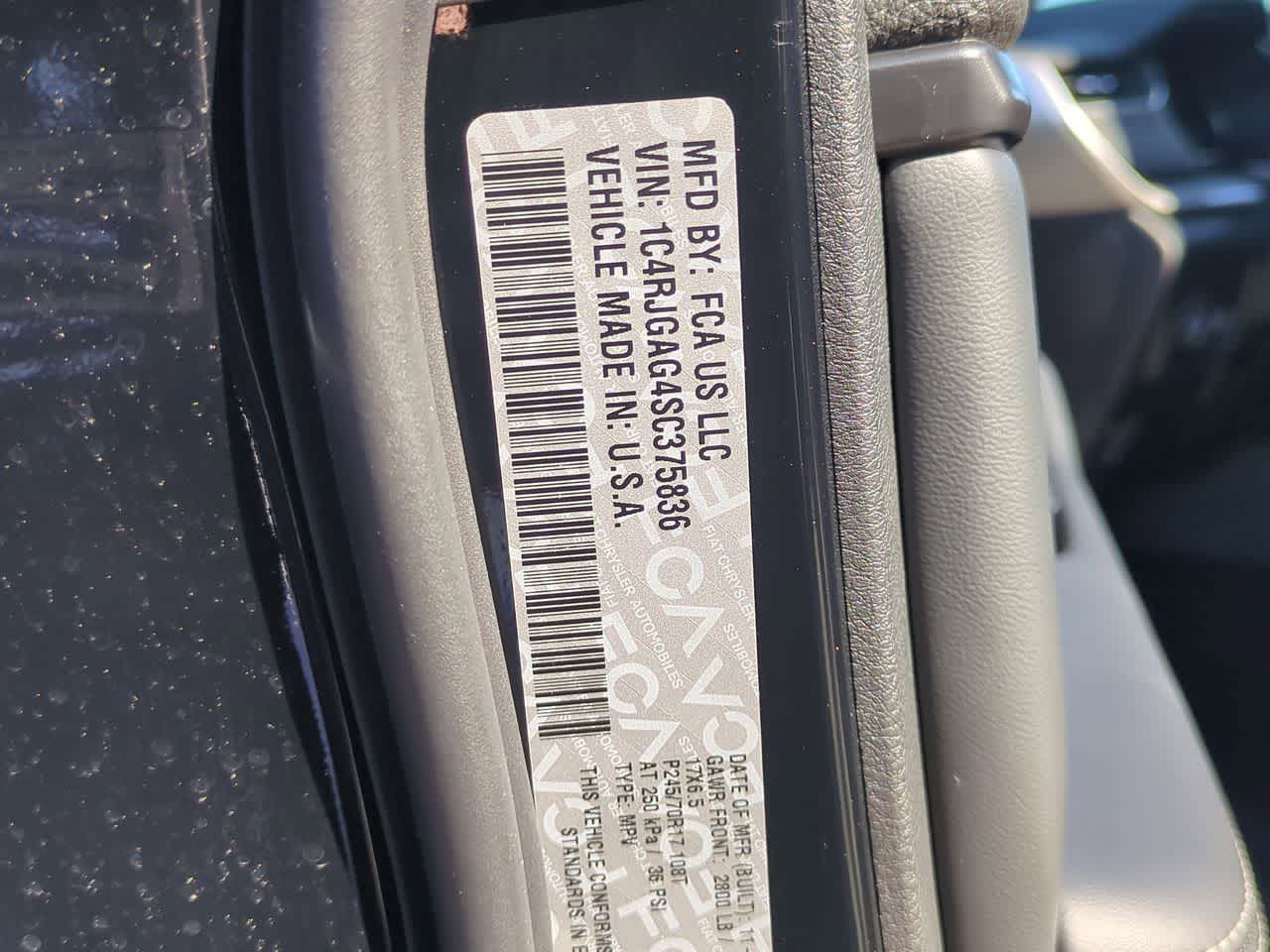 Thumbnail: 2025 Jeep Grand Cherokee - 36