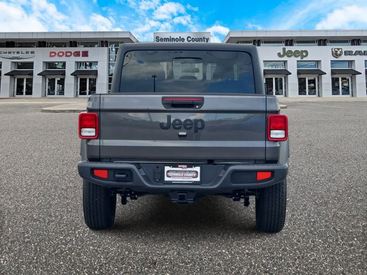 Thumbnail: 2025 Jeep Gladiator - 7