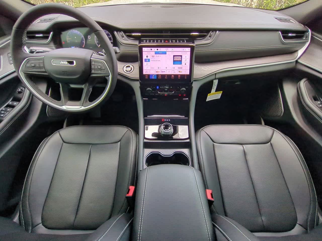 Thumbnail: 2025 Jeep Grand Cherokee - 16