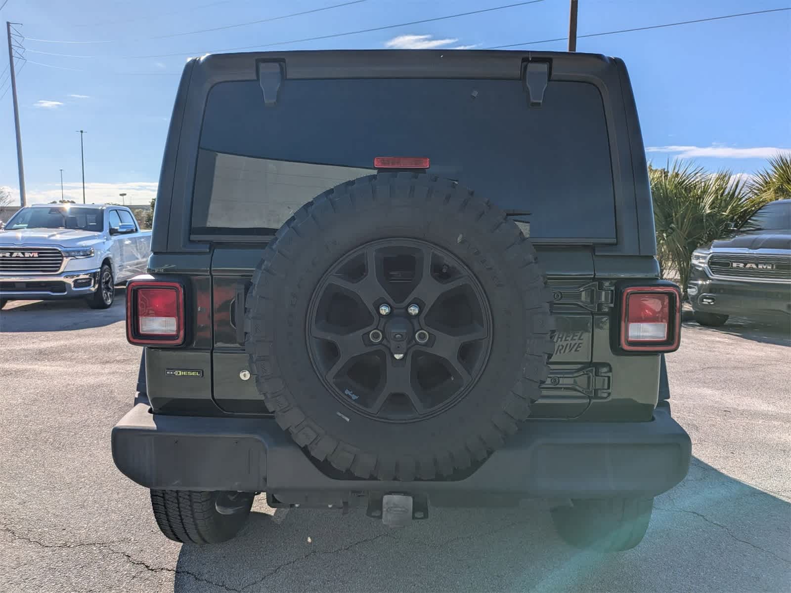 Thumbnail: 2022 Jeep Wrangler - 5