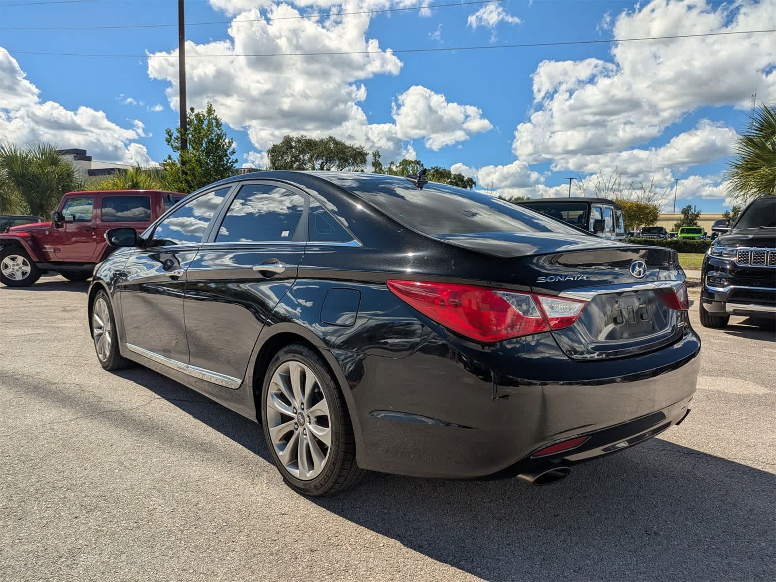 Thumbnail: 2011 Hyundai Sonata - 7