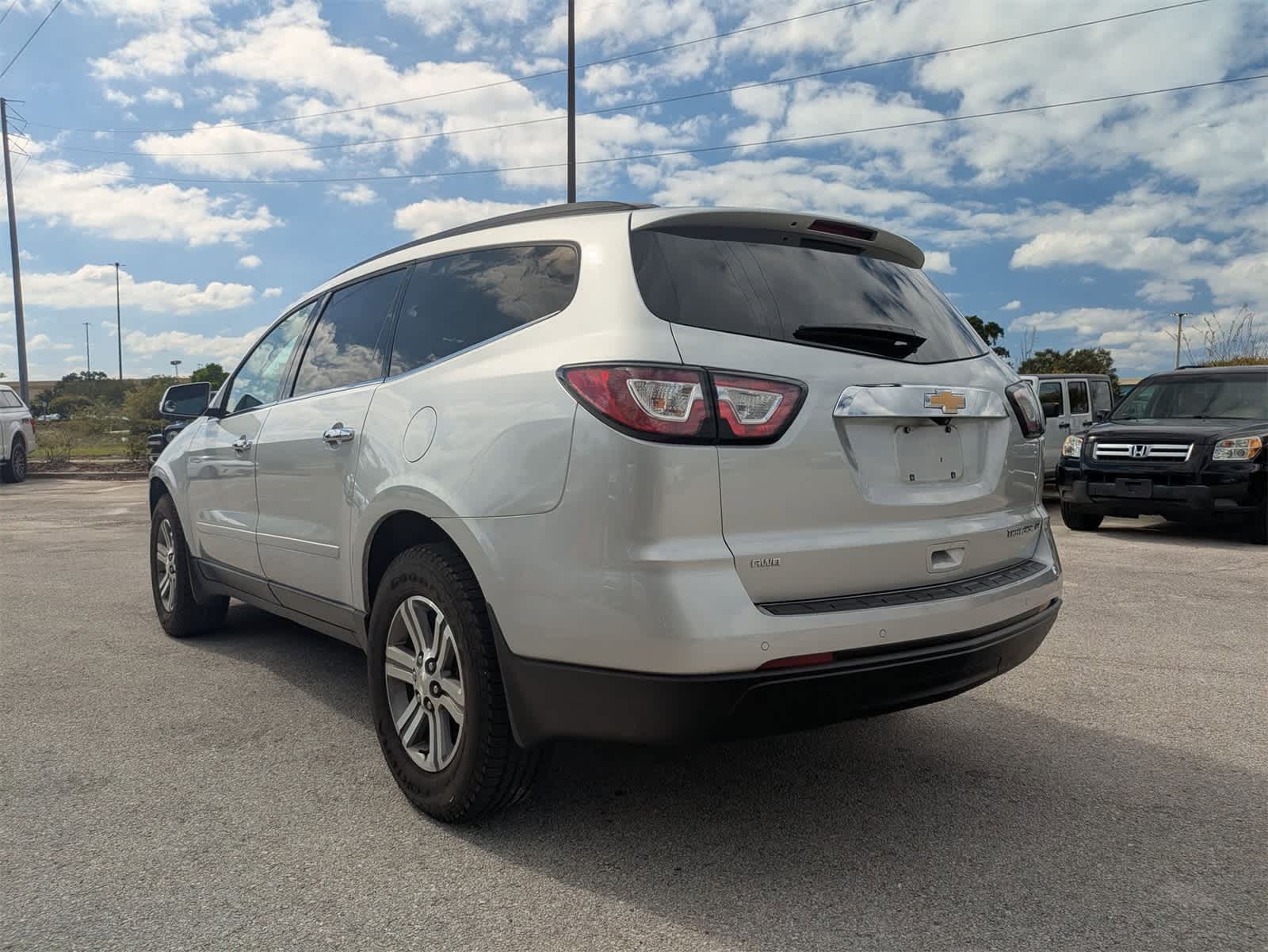 Thumbnail: 2016 Chevrolet Traverse - 6