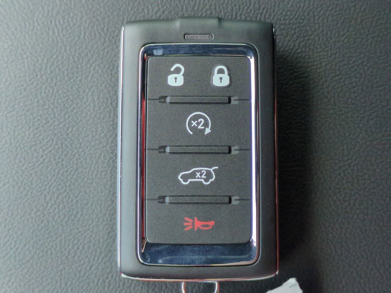 Thumbnail: 2026 Jeep Grand Cherokee - 34