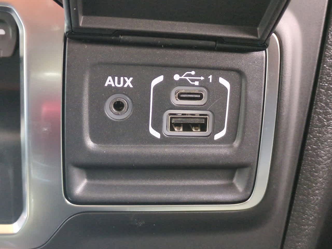 Thumbnail: 2025 Jeep Wrangler - 30