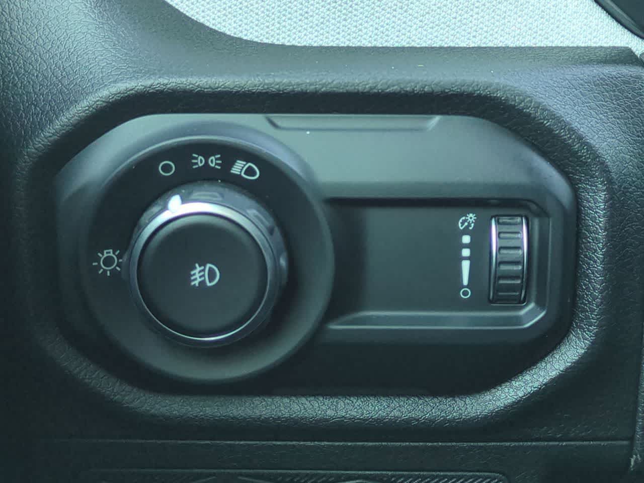 Thumbnail: 2026 Jeep Wrangler - 18