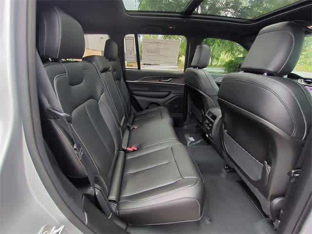 Thumbnail: 2025 Jeep Grand Cherokee - 22