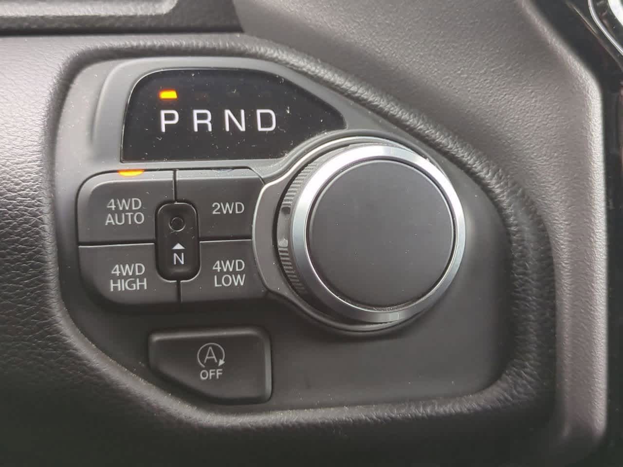 Thumbnail: 2025 RAM 1500 - 33