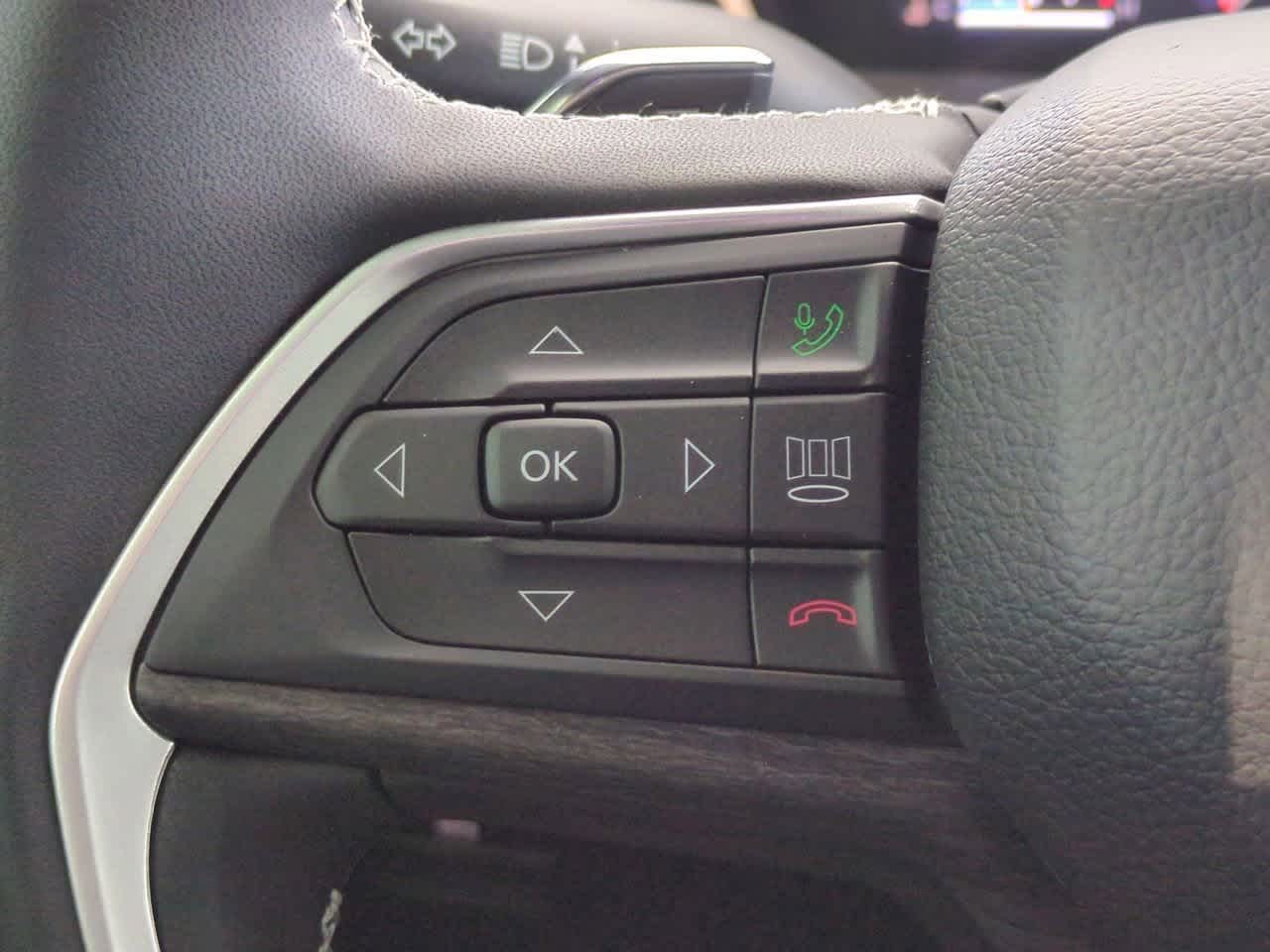 Thumbnail: 2025 Jeep Grand Cherokee L - 24