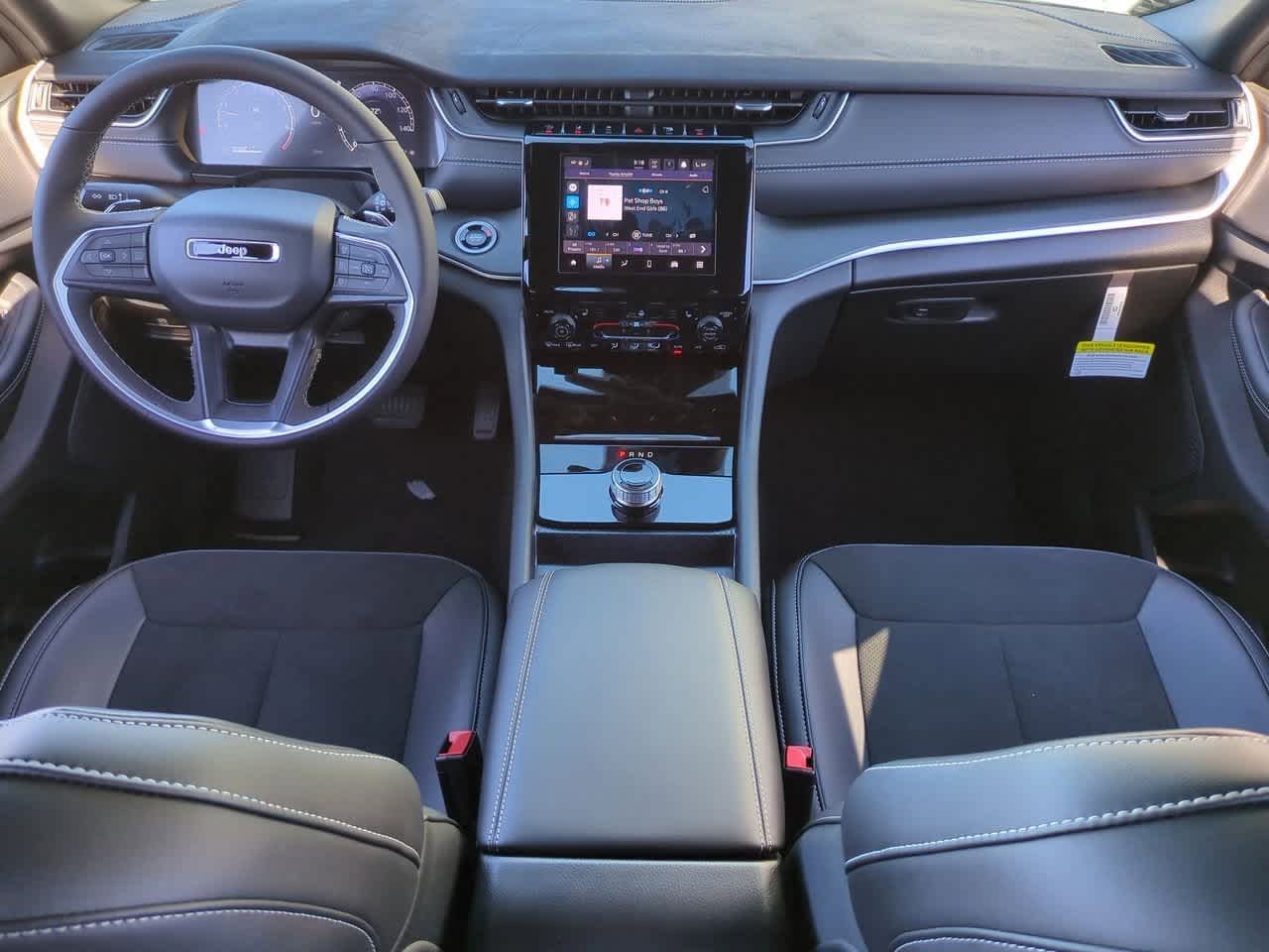 Thumbnail: 2025 Jeep Grand Cherokee L - 16