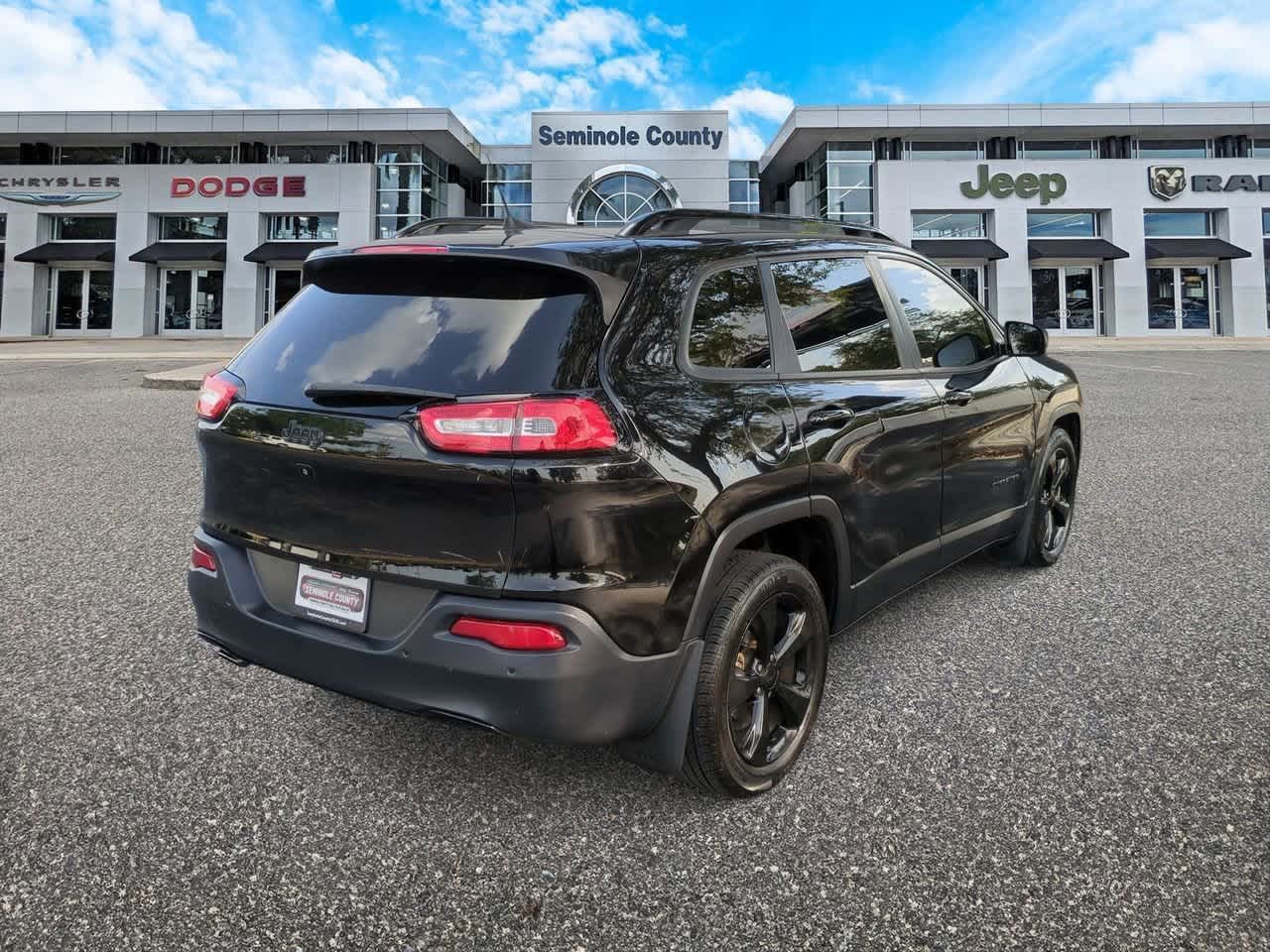 Thumbnail: 2018 Jeep Cherokee - 8