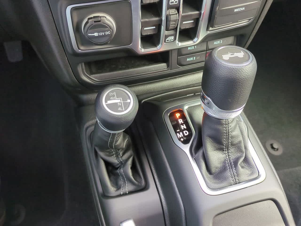 Thumbnail: 2025 Jeep Wrangler - 32