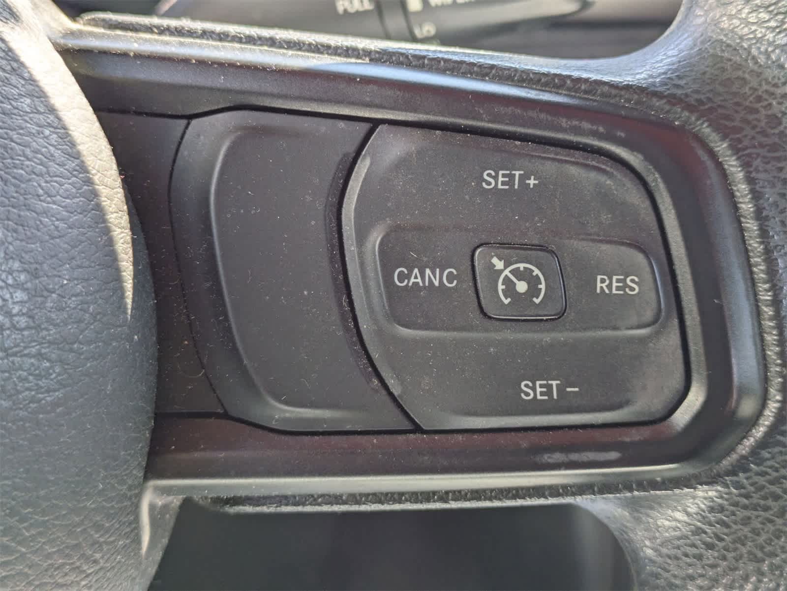 Thumbnail: 2018 Jeep Wrangler - 9