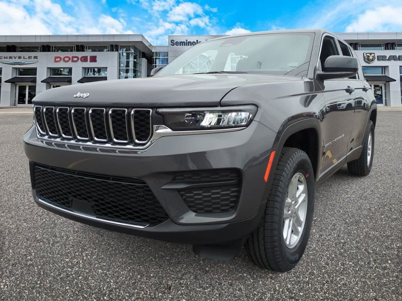 Thumbnail: 2025 Jeep Grand Cherokee - 4