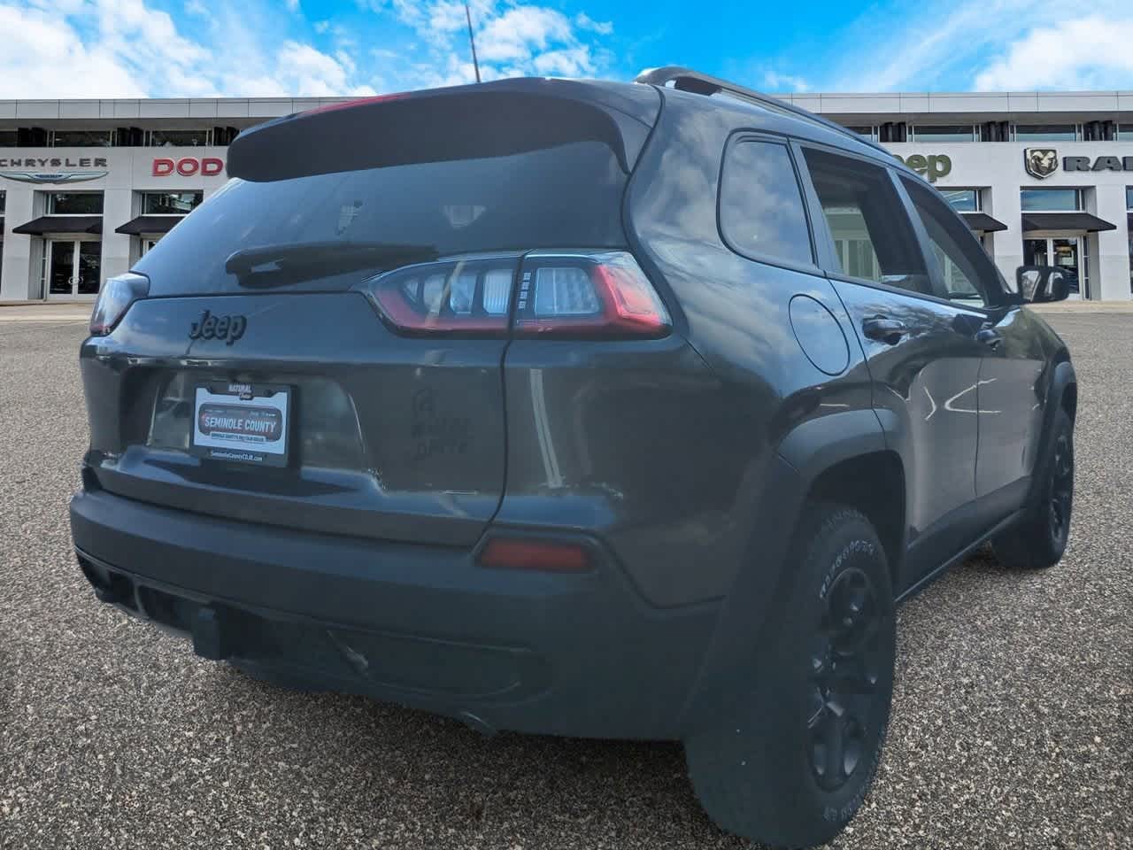 Thumbnail: 2022 Jeep Cherokee - 8