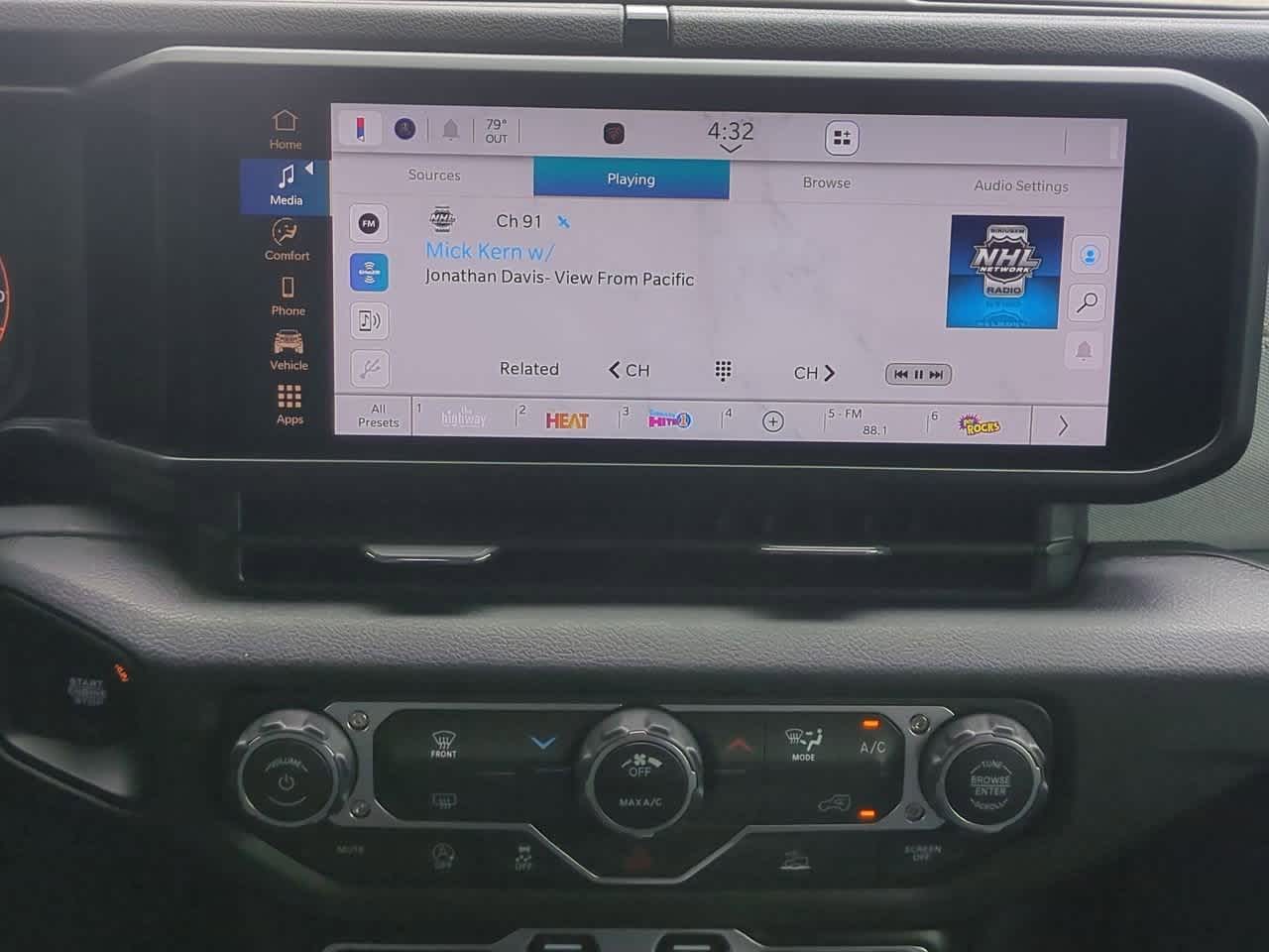 Thumbnail: 2025 Jeep Wrangler - 28