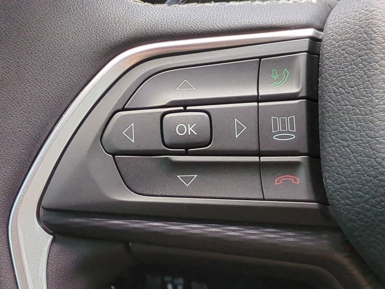 Thumbnail: 2025 Jeep Grand Cherokee L - 24