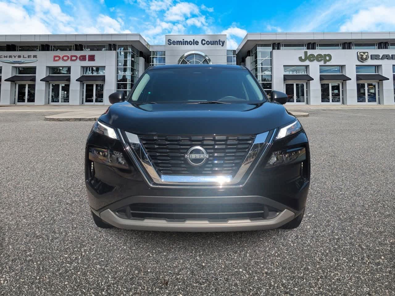 Thumbnail: 2023 Nissan Rogue - 3