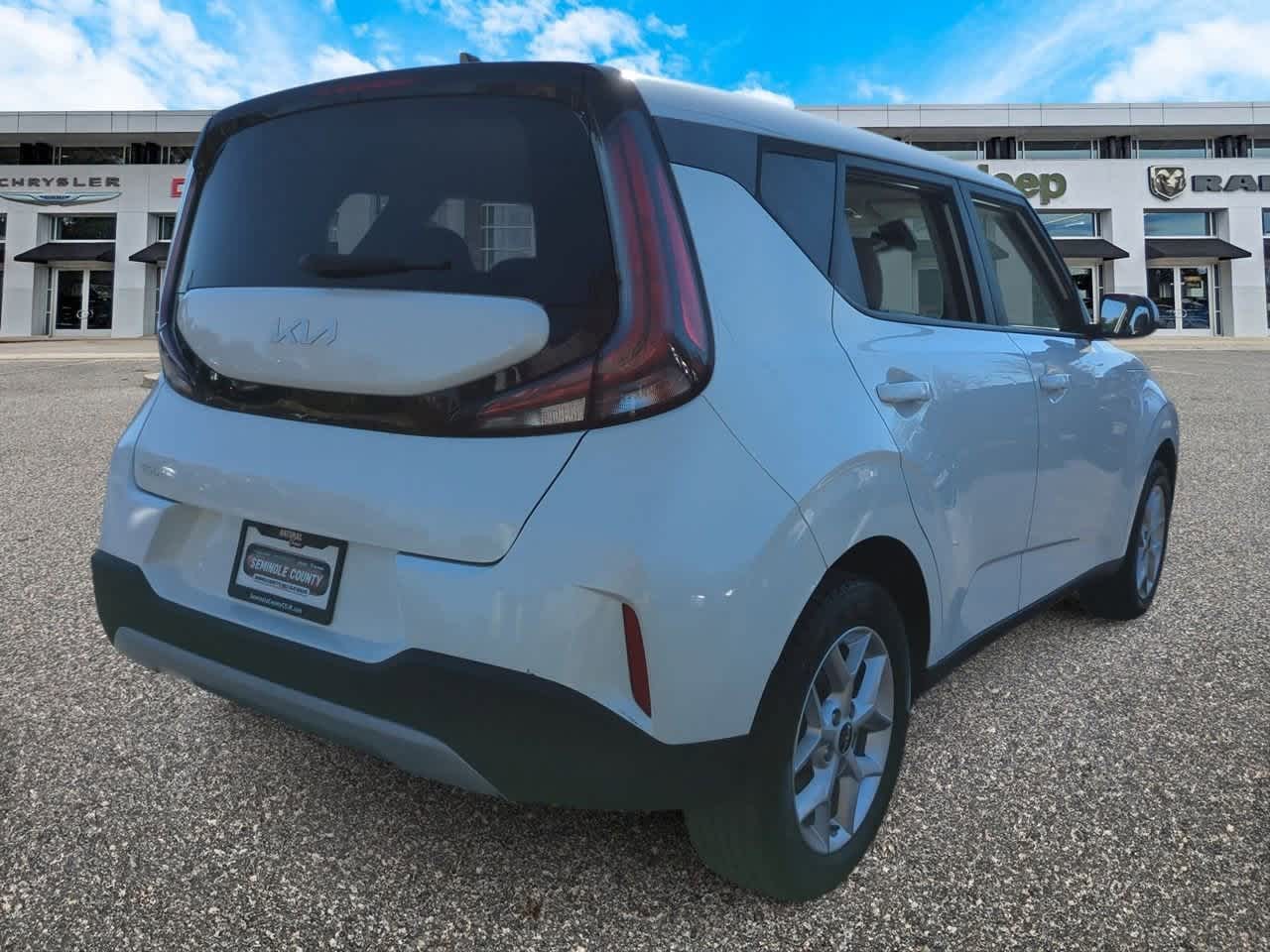 Thumbnail: 2023 Kia Soul - 8