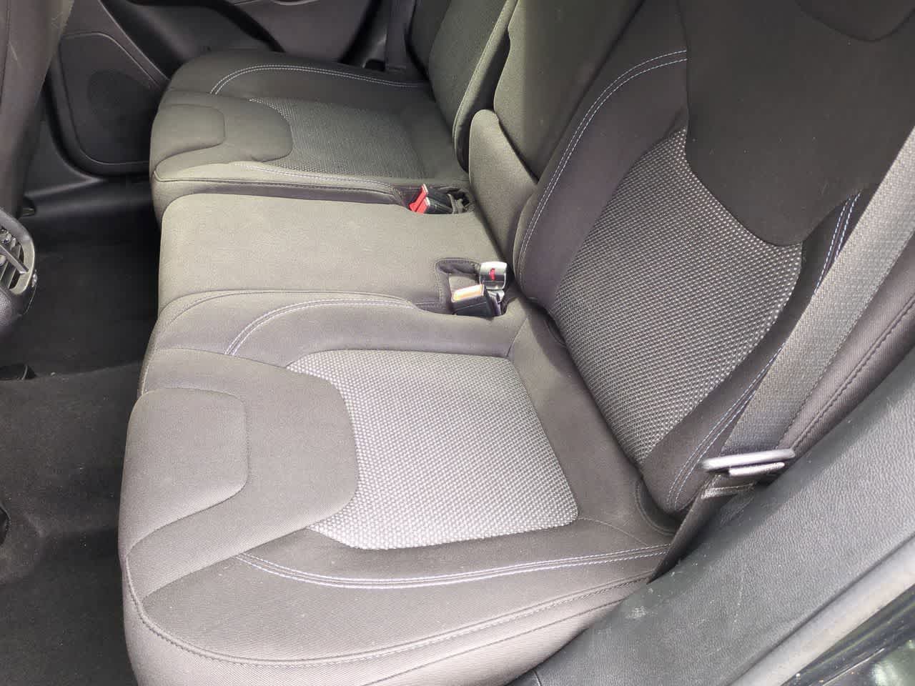 Thumbnail: 2020 Jeep Cherokee - 20