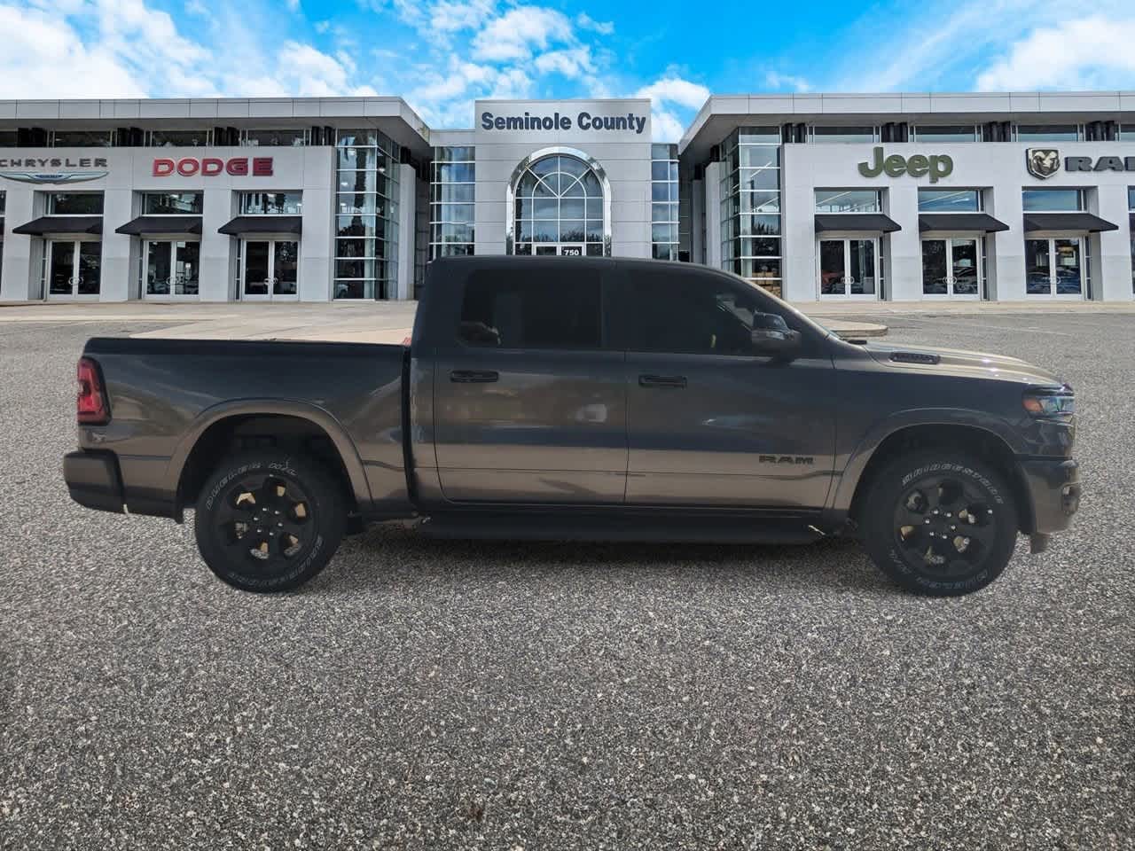 Thumbnail: 2026 RAM 1500 - 9