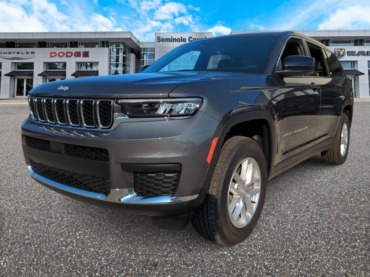 Thumbnail: 2025 Jeep Grand Cherokee L - 4