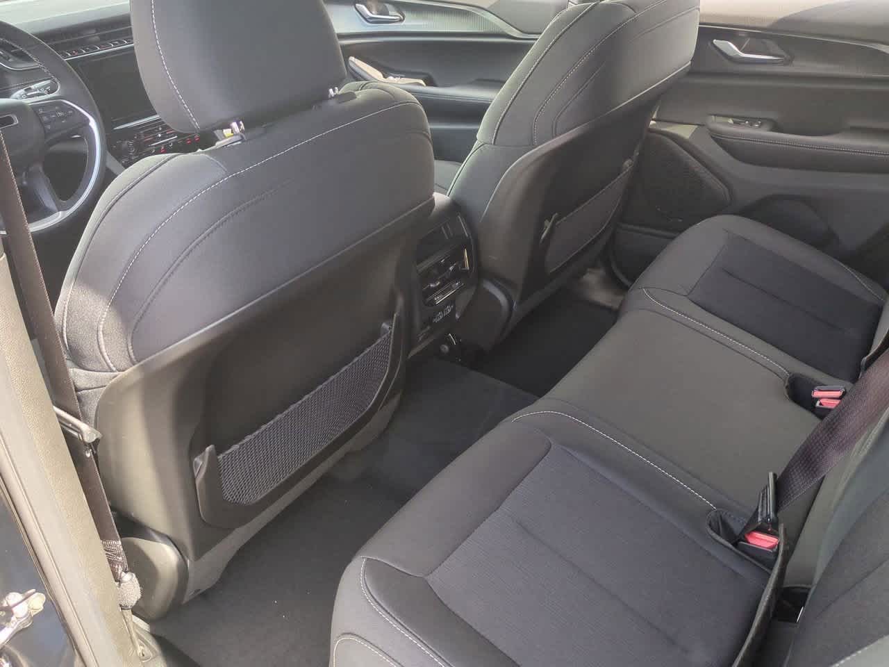 Thumbnail: 2025 Jeep Grand Cherokee - 19