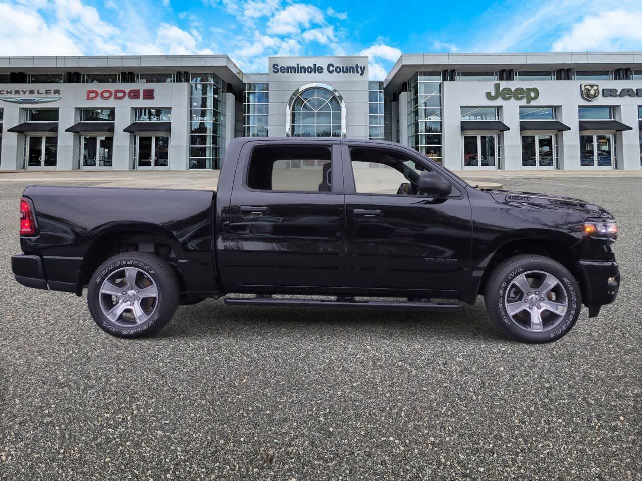 Thumbnail: 2026 RAM 1500 - 9