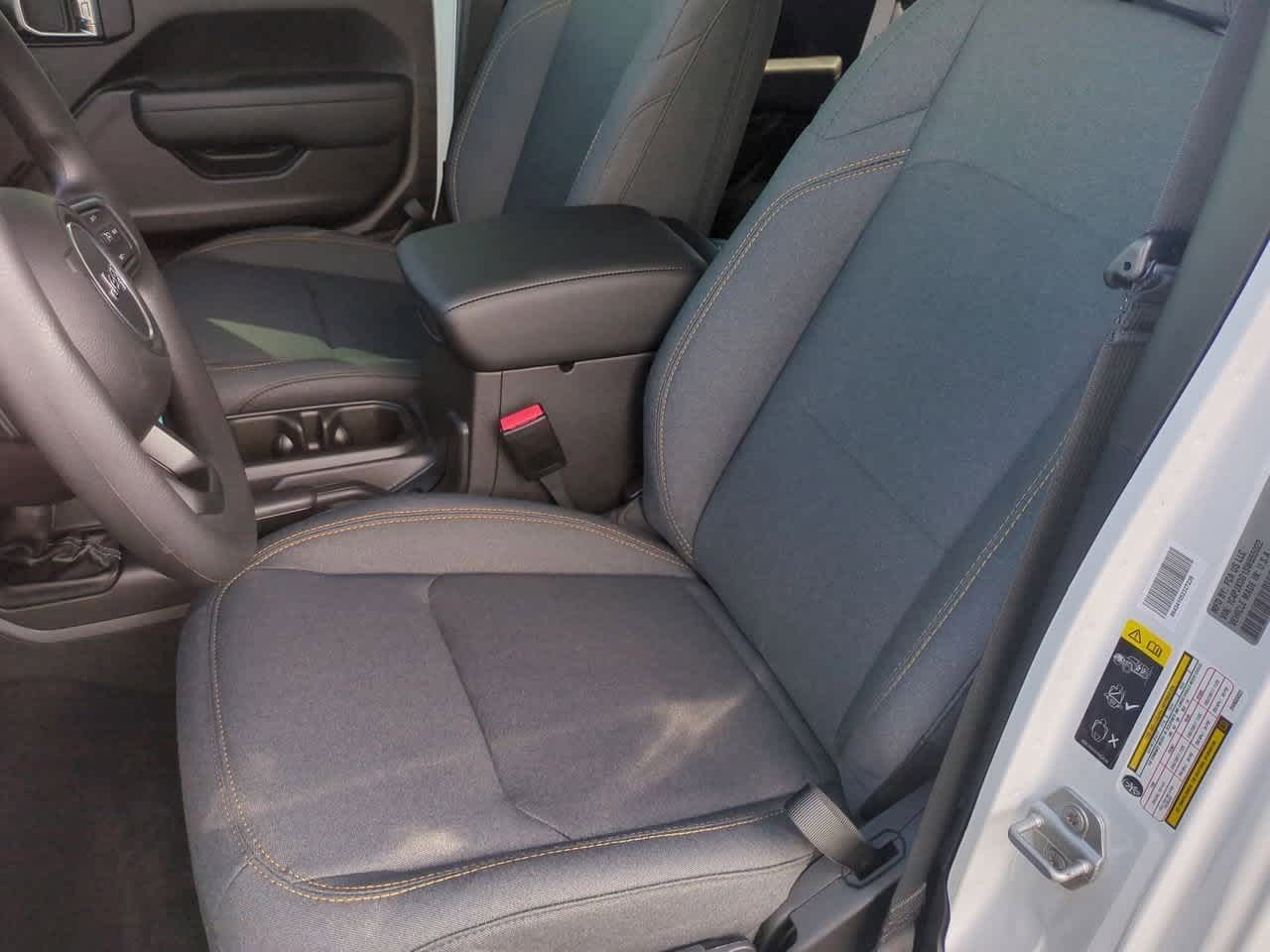 Thumbnail: 2025 Jeep Wrangler - 17