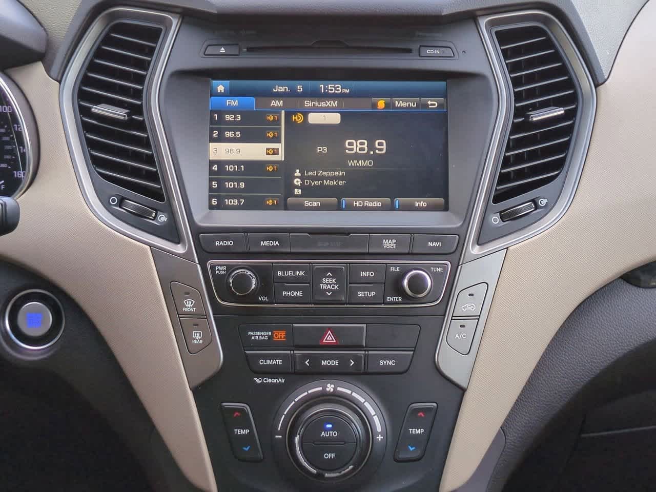 Thumbnail: 2017 Hyundai Santa Fe - 28