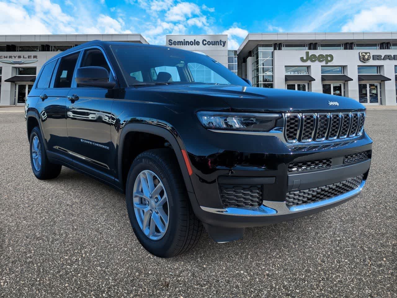 Thumbnail: 2025 Jeep Grand Cherokee L - 2