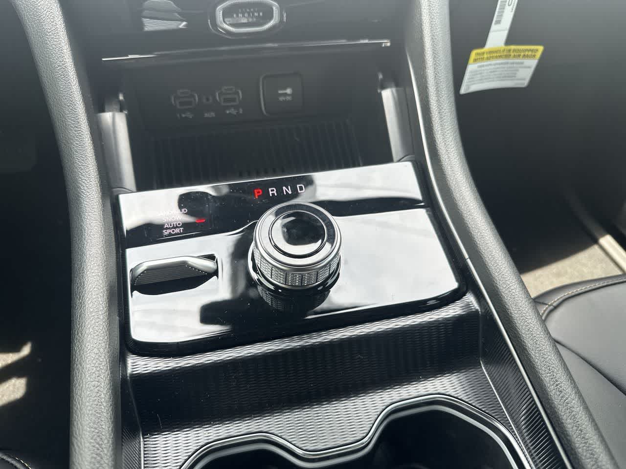 Thumbnail: 2026 Jeep Grand Cherokee - 31