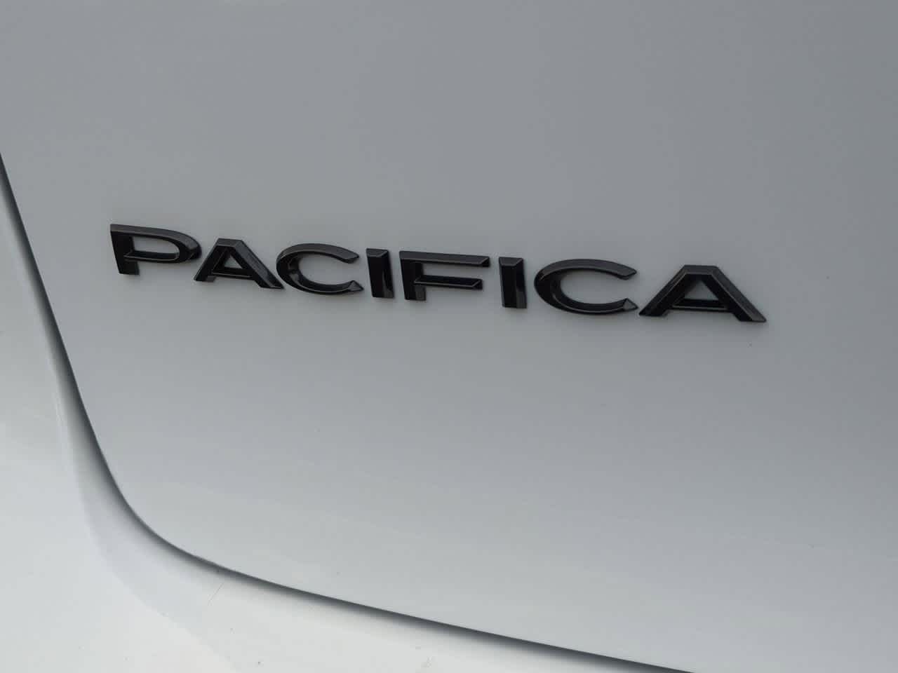 Thumbnail: 2026 Chrysler Pacifica - 13
